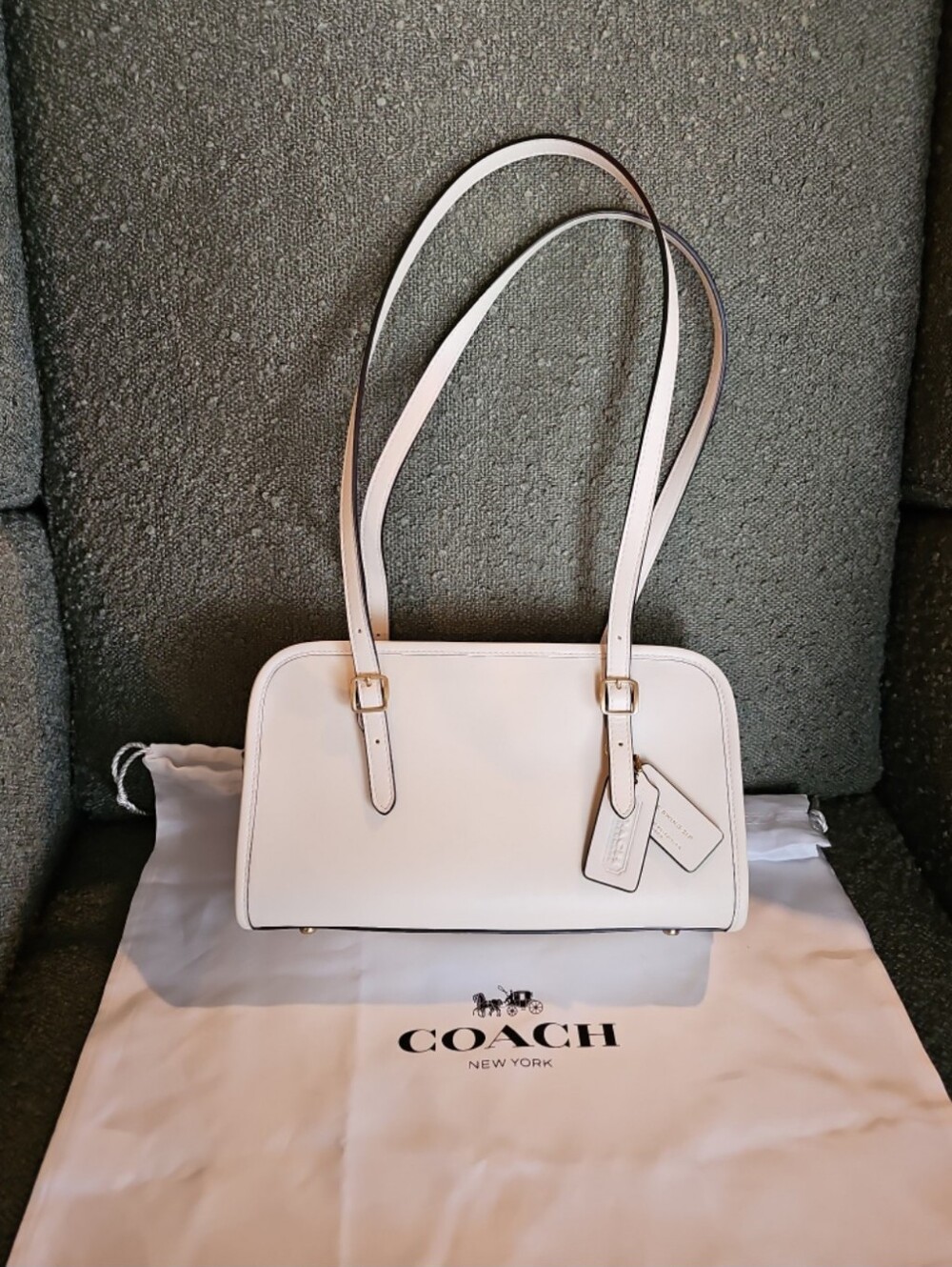 Coach Swing Zip
